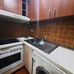 Lovely Appartament G-a 티라나