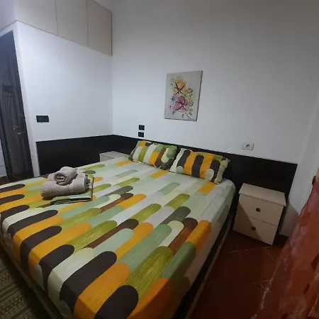 Lovely Appartament G-a * Τίρανα